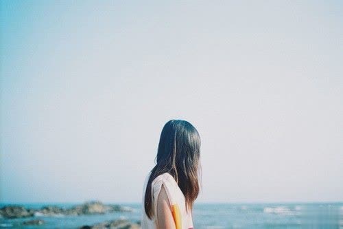 恋爱中那些甜蜜唯美又泛着心酸的句子带图 你说今晚月色真美9