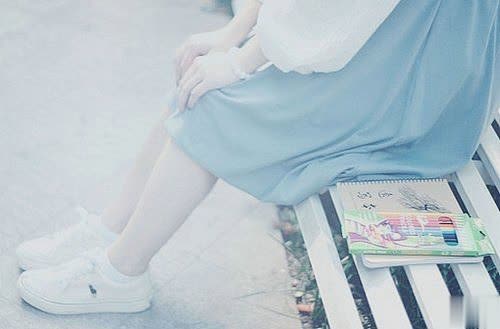关于夏天的唯美文艺说说带图片 夏有彤云蔚然成风