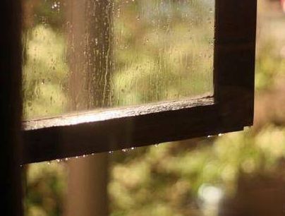 天气阴冷的说说带图片 下雨天气变凉的说说2