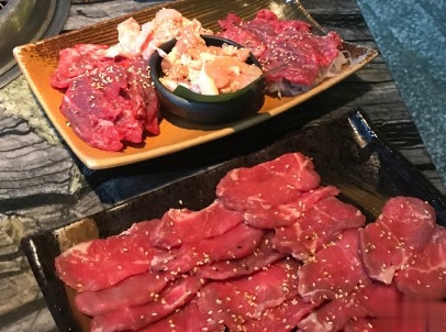 朋友圈吃烤肉的说说带图片 吃烤肉发朋友圈的文案搞笑6