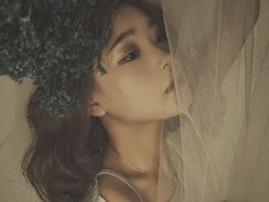 女生朋友圈伤心说说带图片 想不开很难过的心情说说