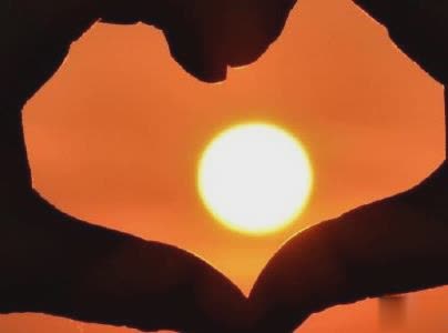 撩人浪漫的情话说说带图片 你这么甜我真想舔舔1