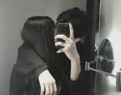 情侣秀恩爱经典短句带图片 爱情语录浪漫暖心12