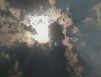 女生朋友圈伤心说说带图片 想不开很难过的心情说说13