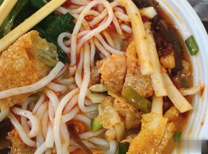 吃螺蛳粉的心情短语带图片 朋友圈螺蛳粉说说9