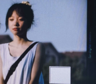 感悟爱情的句子伤感带图片 阴沉天空中有一小束照着你的阳光15