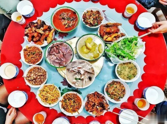 2021晒年夜饭的祝福句子 一家人吃年夜饭的心情说说