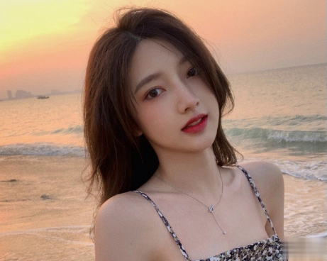 小仙女自拍发朋友圈的撩人句子 小仙女发的可爱说说