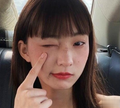花式夸女生的甜美句子带图片 最真挚夸女生的文案11