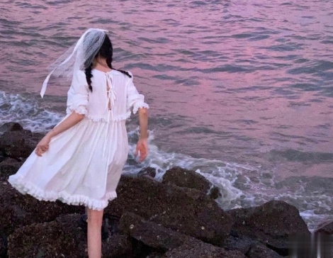 女性致自己的成熟晚安语录 触动内心的精致晚安句子2